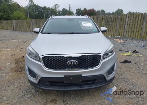 2017 Kia Sorento Lx/L из США, поврежденный, VIN 5XYPGDA56HG233267